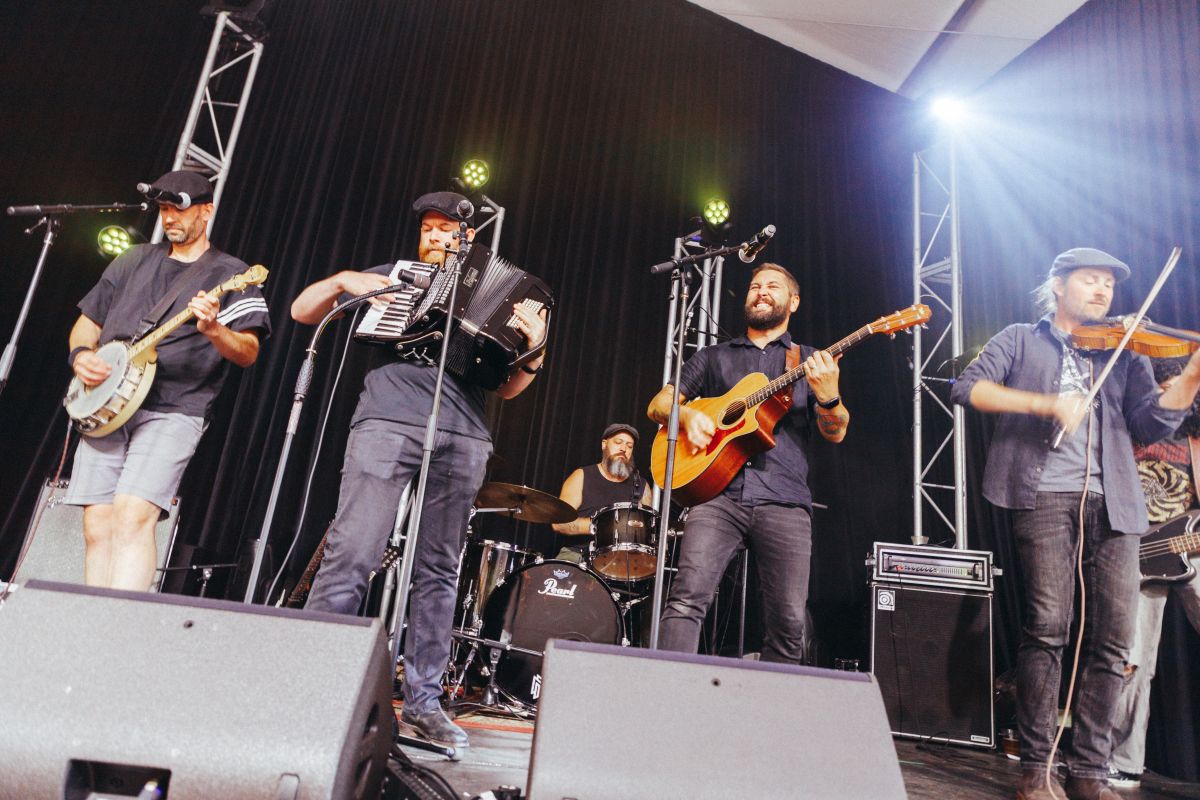 AWBF2025_Tavern_credit-Hotwax Creative-18
